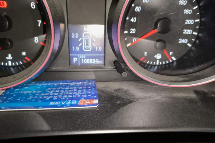 Used Haval H6 2015 Sport Edition 1.5T Automatic Two-Wheel Drive Luxury Model Odometer Close Up