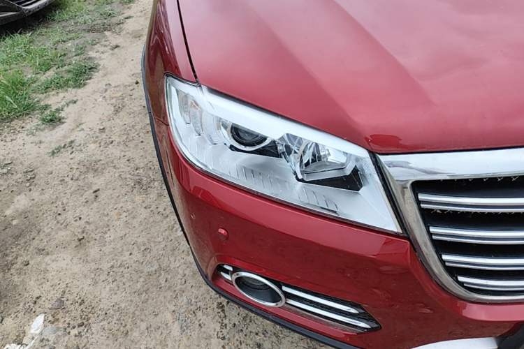Used Haval H6 2015 Sport Edition 1.5T Manual Two-Wheel Drive Elite Model Right Front Headlight