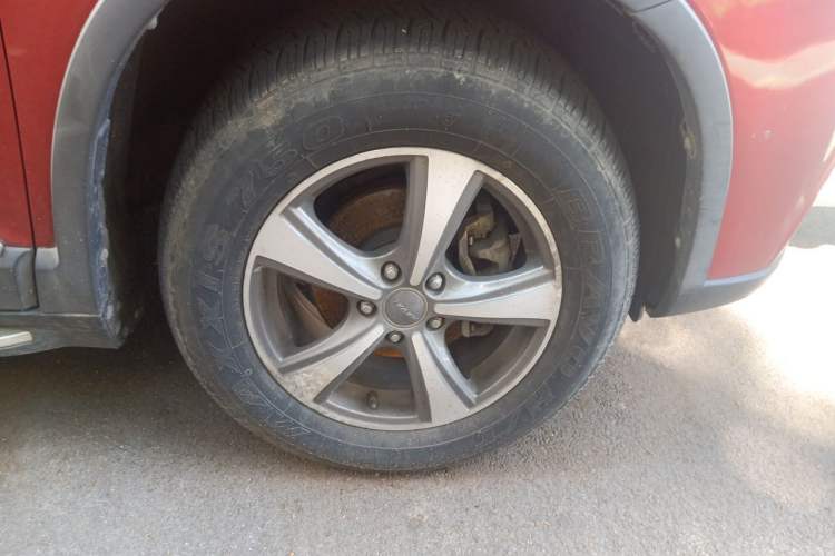 Used Haval H6 2015 Revised Version Sport Edition 1.5T Manual Transmission Two-Wheel Drive Elite Grade Right Front Wheel Hub