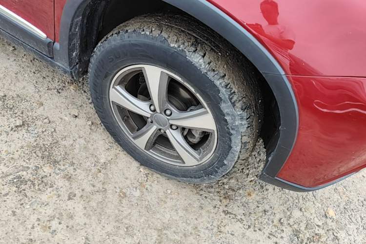 Used Haval H6 2015 Sport Edition 1.5T Manual Two-Wheel Drive Elite Model Right Front Wheel Hub
