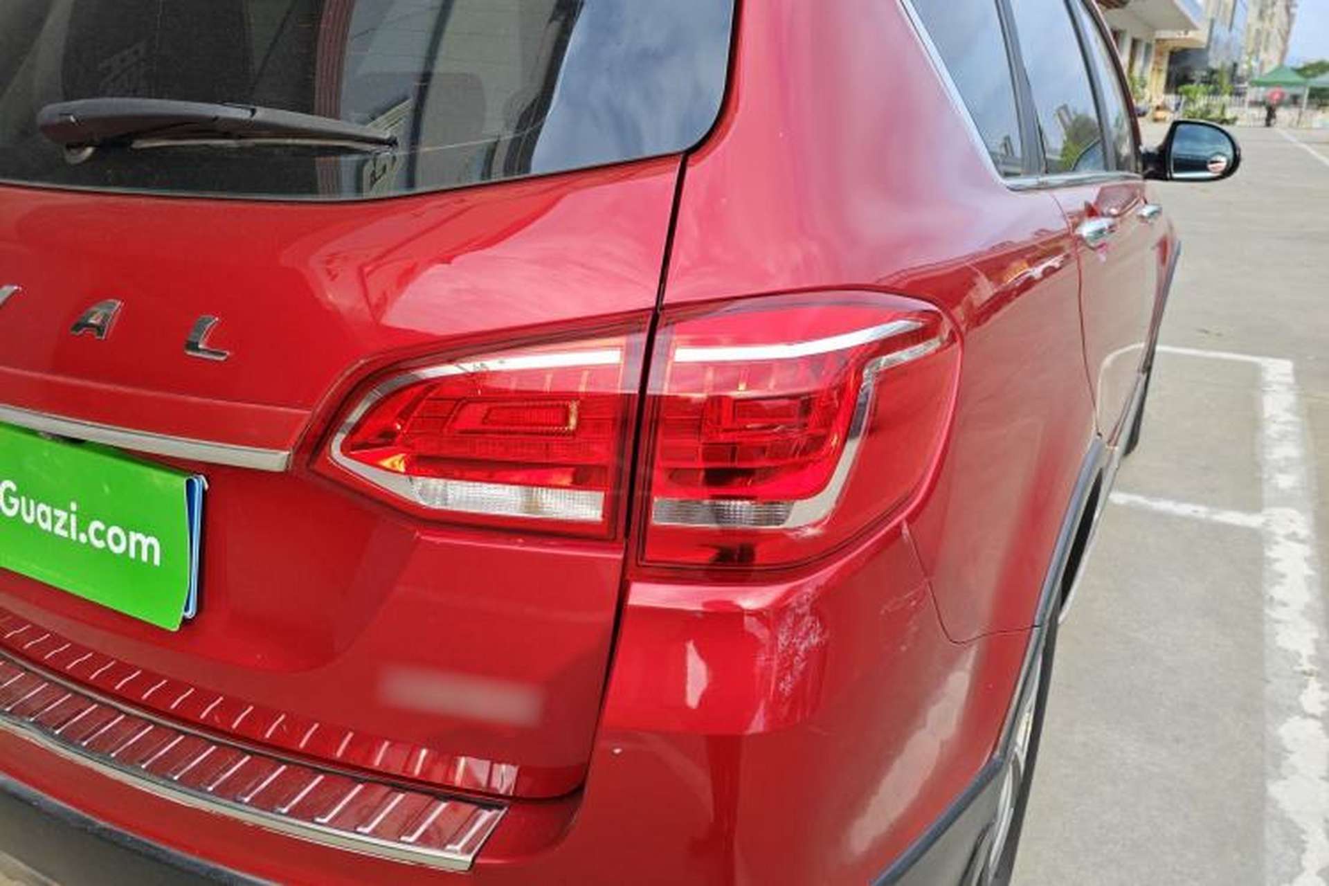 Used Haval H6 2015 Revised Version Sport Edition 1.5T Manual Transmission Two-Wheel Drive Elite Grade Right Rear Taillight