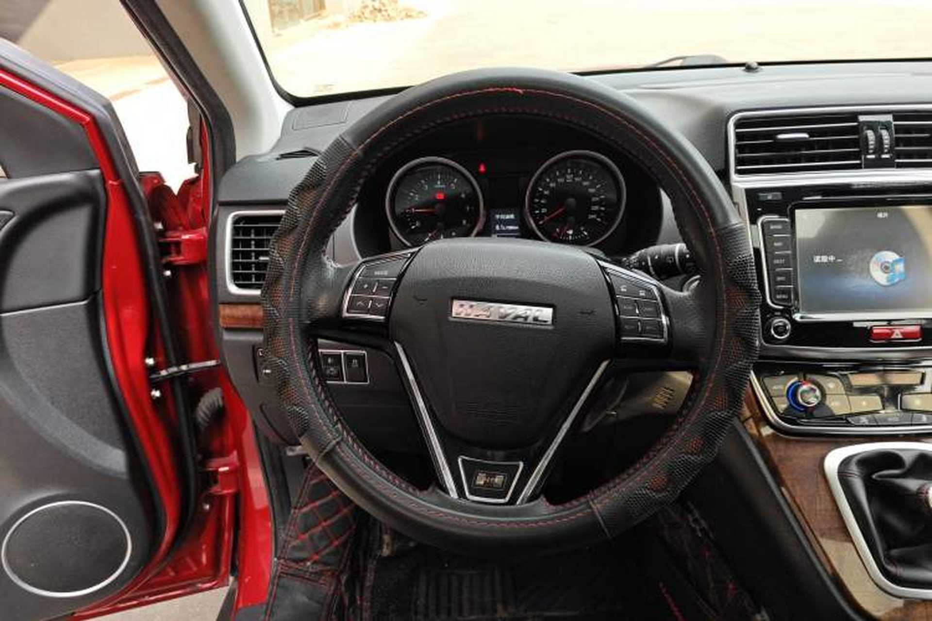 Used Haval H6 2015 Revised Version Sport Edition 1.5T Manual Transmission Two-Wheel Drive Elite Grade Steering Wheel
