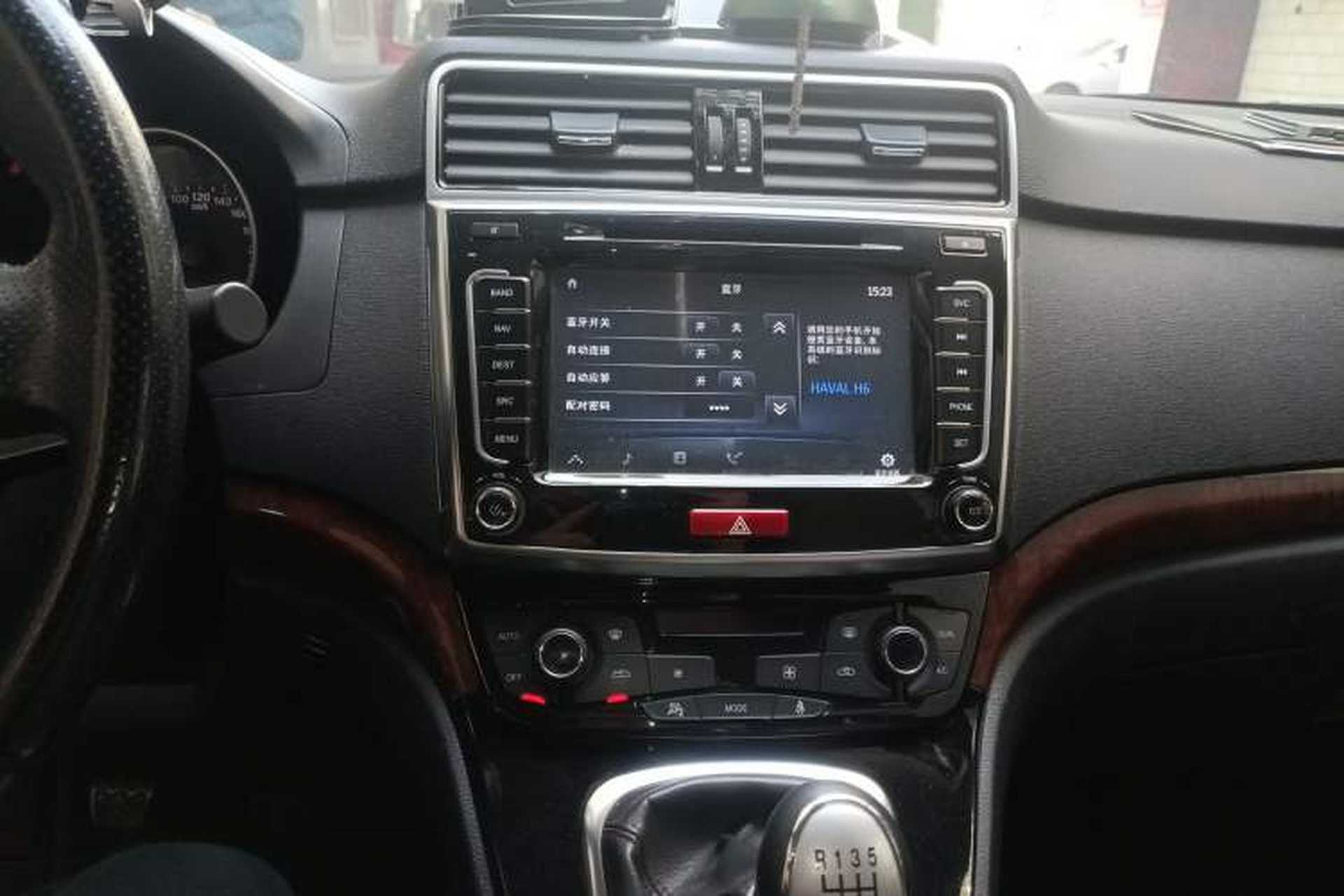 Used Haval H6 2015 Sport Edition 1.5T Manual Two-Wheel Drive Prestige Model Audio And AC Panel