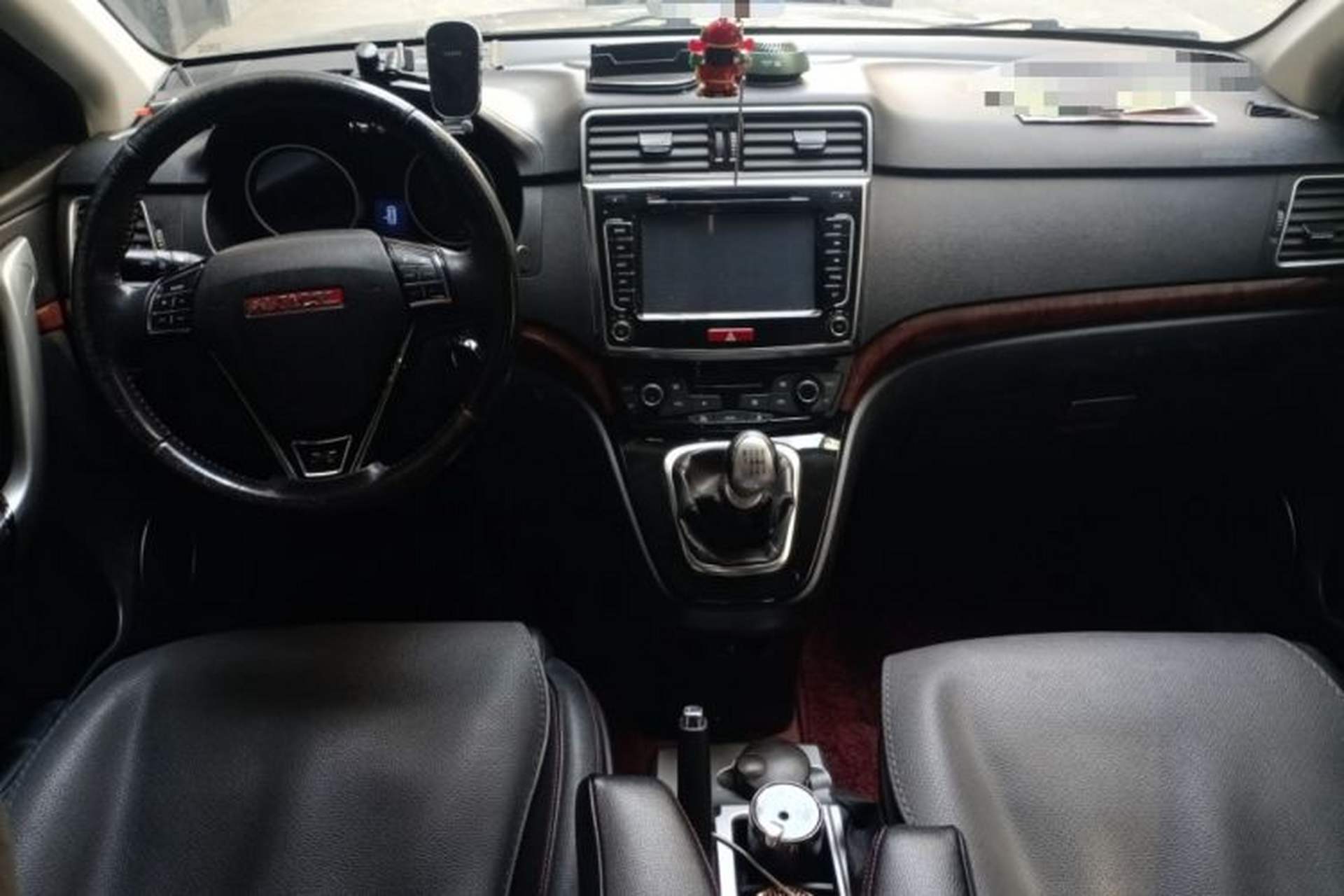 Used Haval H6 2015 Sport Edition 1.5T Manual Two-Wheel Drive Prestige Model Center Console