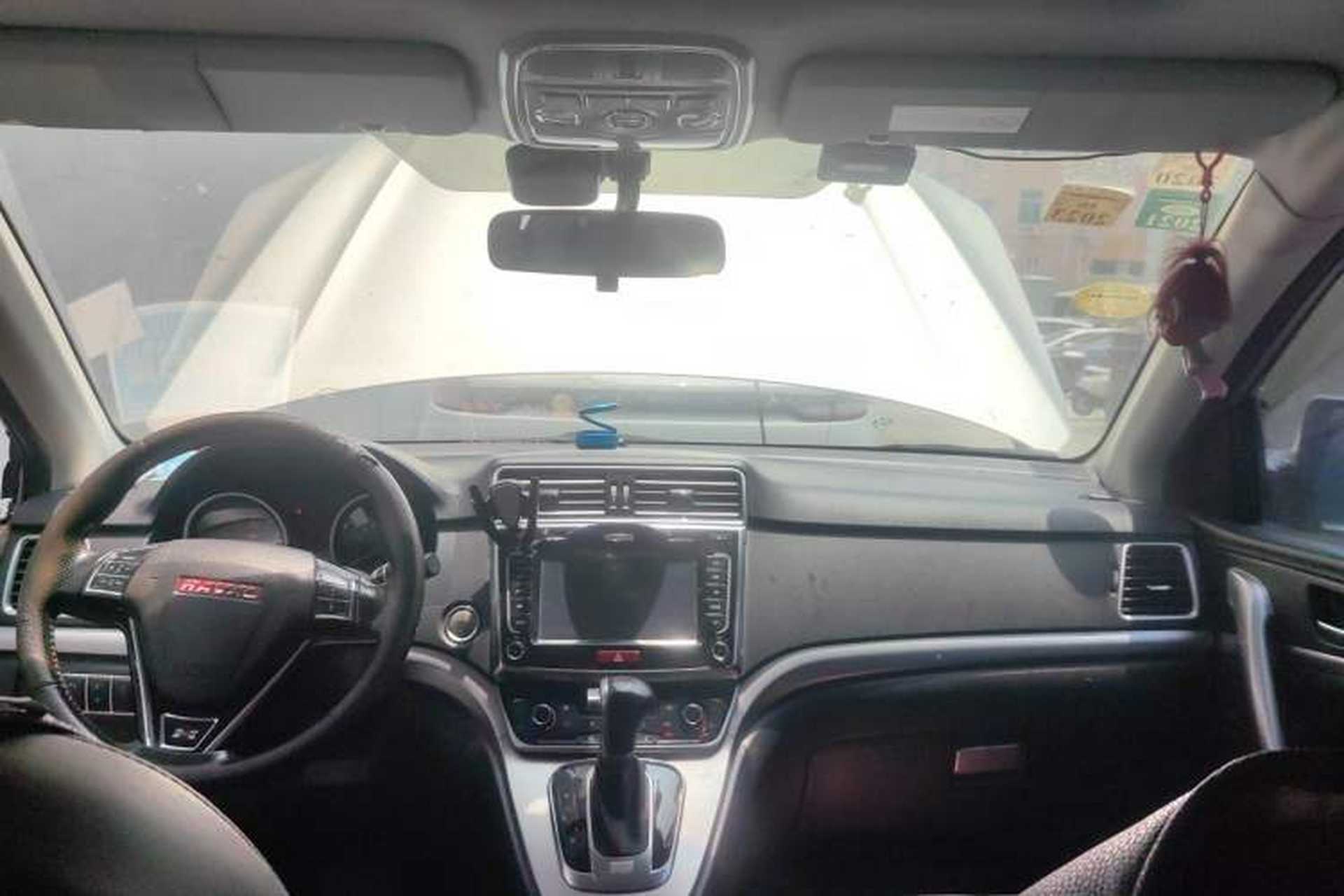 Used Haval H6 2015 Sport Edition 1.5T Automatic Two-Wheel Drive Luxury Model Center Console