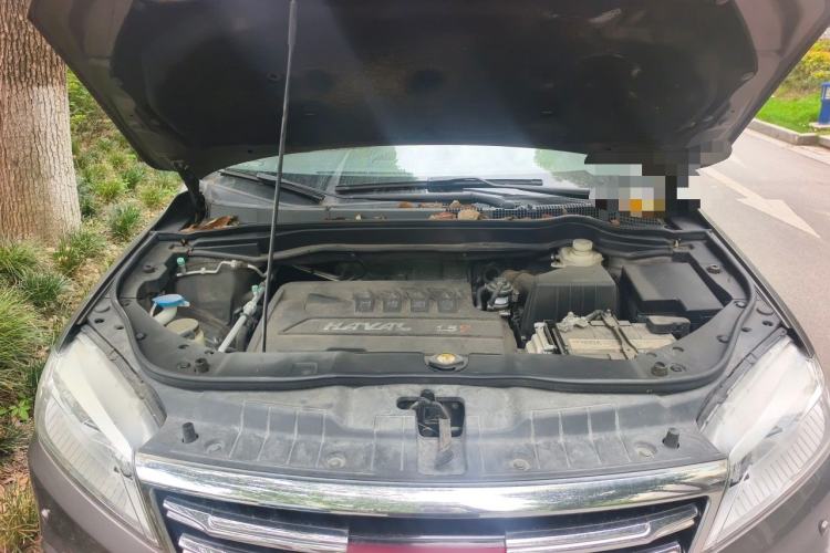 Used Haval H6 2015 Sport Edition 1.5T Automatic Two-Wheel Drive Luxury Model Engine Bay