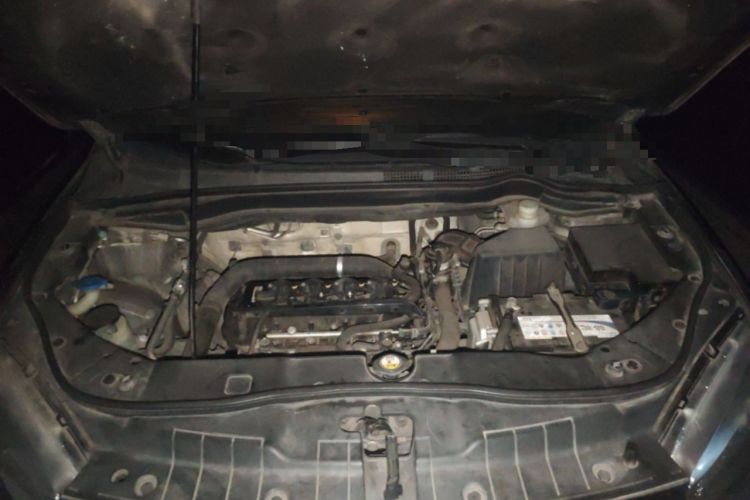 Used Haval H6 2015 Sport Edition 1.5T Manual Two-Wheel Drive Elite Model Engine Bay
