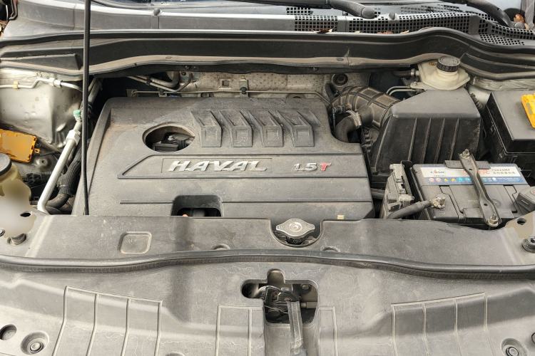 Used Haval H6 2015 Revised Version Sport Edition 1.5T Manual Transmission Two-Wheel Drive Elite Grade Engine Bay