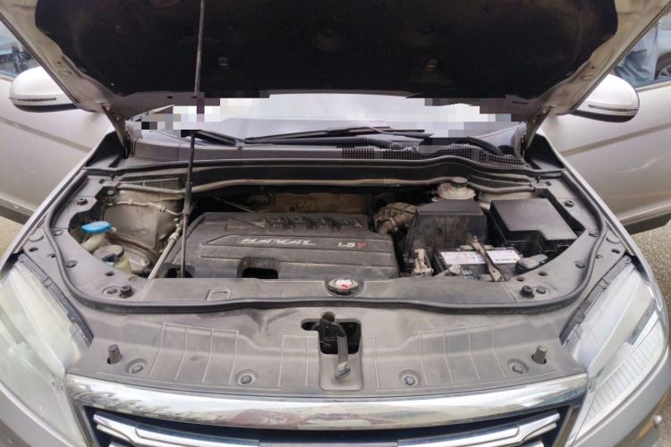 Used Haval H6 2015 Revised Version Sport Edition 1.5T Manual Transmission Two-Wheel Drive Elite Grade Engine Bay