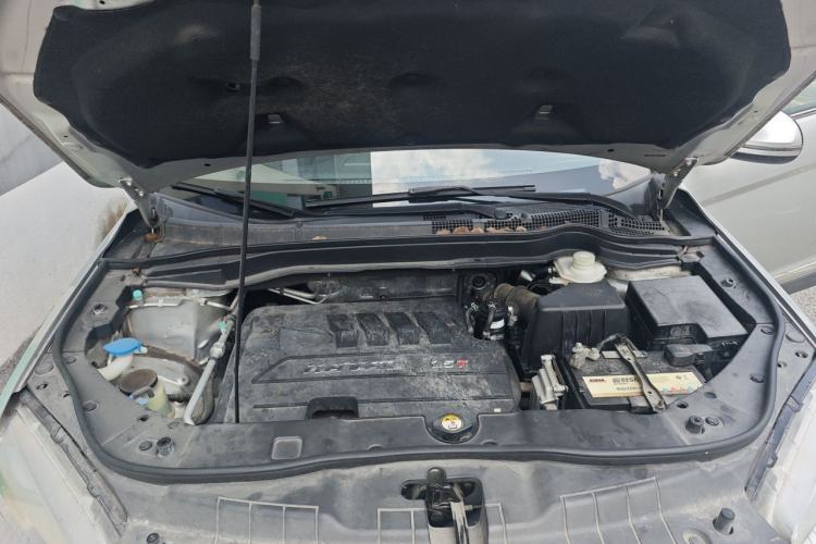Used Haval H6 2015 Sport Edition 1.5T Automatic Two-Wheel Drive Luxury Model Engine Bay