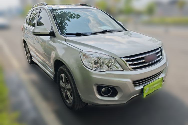 Used Haval H6 2015 Upgraded Model 1.5T Manual Two-Wheel Drive Elite Version Front Right 45 Deg