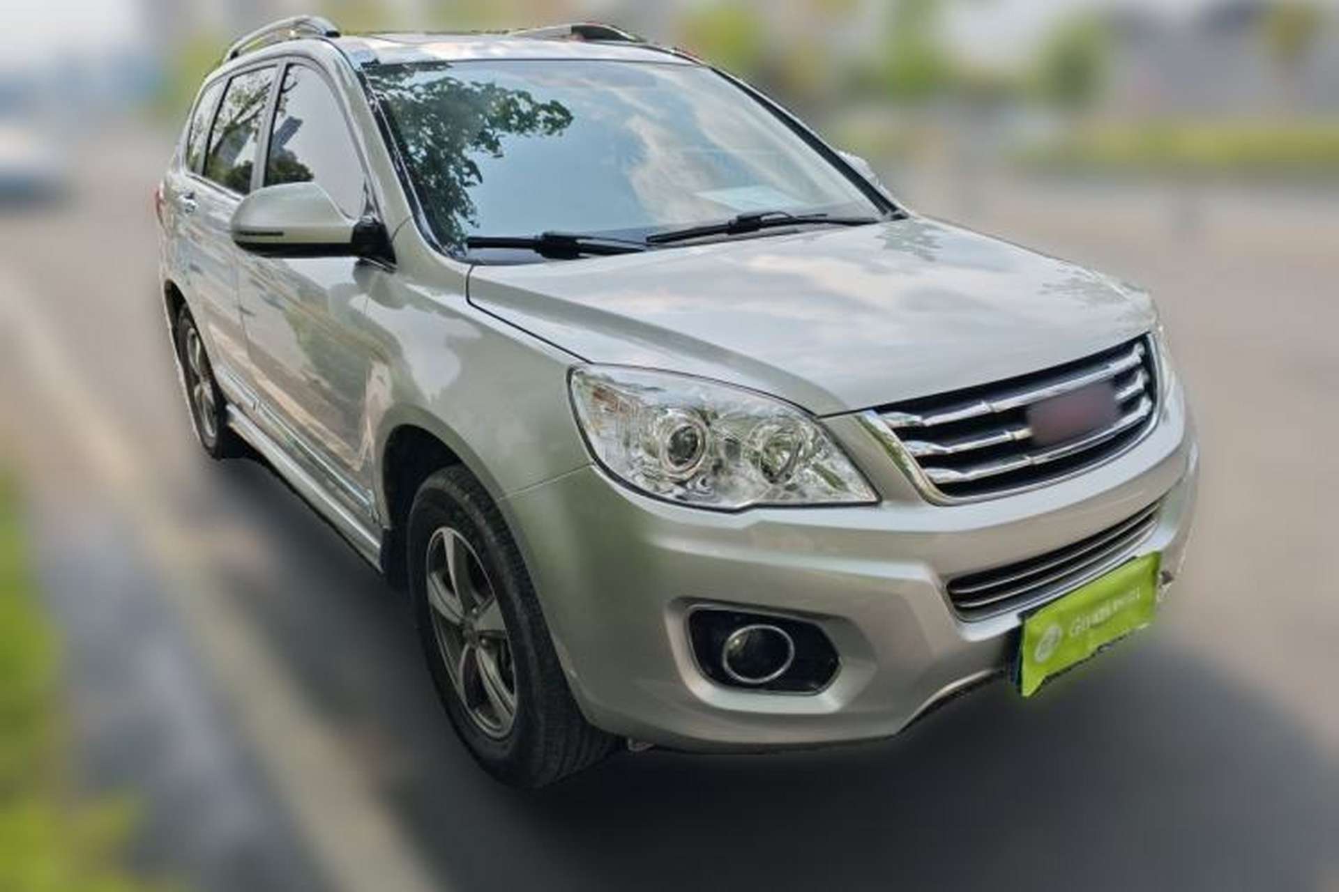 Used Haval H6 2015 Upgraded Model 1.5T Manual Two-Wheel Drive Elite Version Front Right 45 Deg