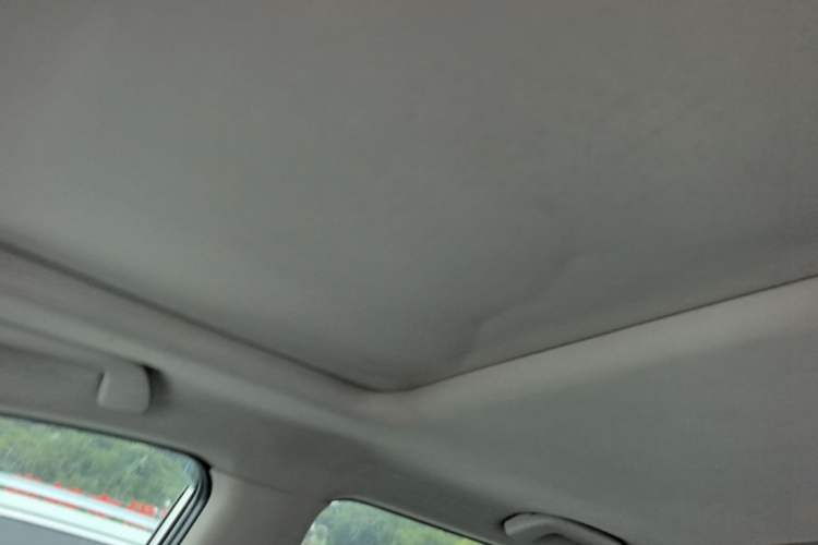 Used Haval H6 2015 Sport Edition 1.5T Automatic Two-Wheel Drive Luxury Model Headliner