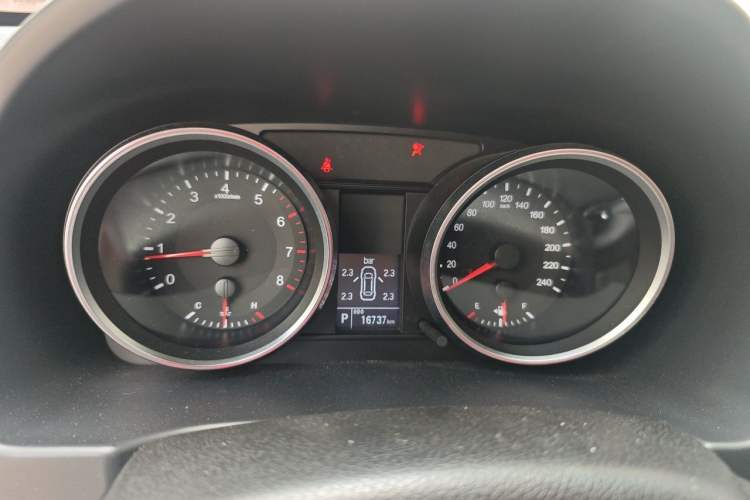 Used Haval H6 2015 Sport Edition 1.5T Automatic Two-Wheel Drive Luxury Model Instrument Cluster