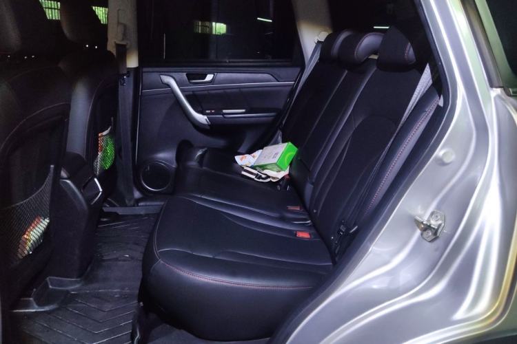 Used Haval H6 2015 Sport Edition 1.5T Automatic Two-Wheel Drive Luxury Model Left Rear Seat