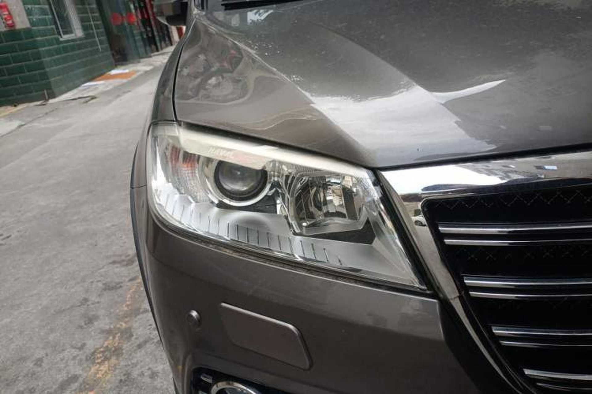 Used Haval H6 2015 Sport Edition 1.5T Manual Two-Wheel Drive Prestige Model Right Front Headlight