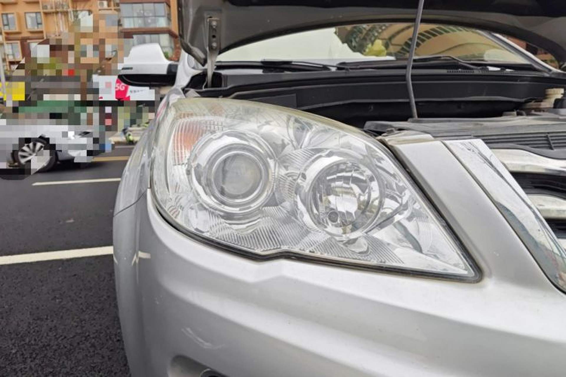 Used Haval H6 2015 Upgraded Model 1.5T Manual 4x4 Elite Version Right Front Headlight