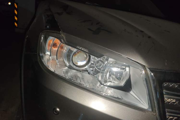 Used Haval H6 2015 Sport Edition 1.5T Manual Two-Wheel Drive Elite Model Right Front Headlight