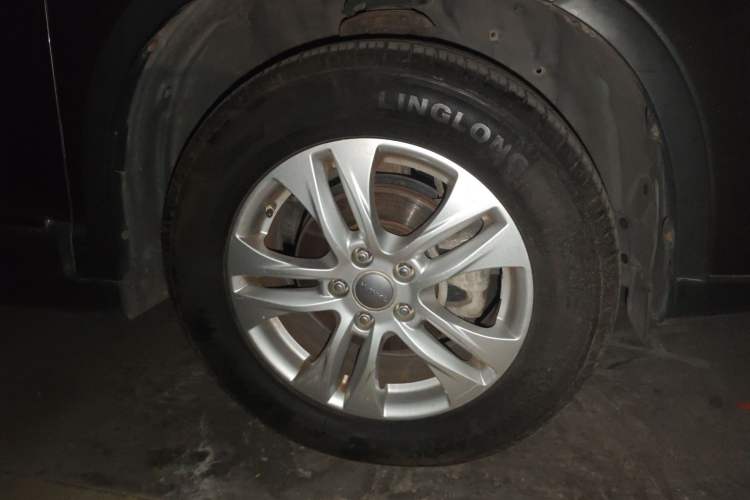 Used Haval H6 2015 Sport Edition 1.5T Manual Two-Wheel Drive Elite Model Right Front Wheel Hub