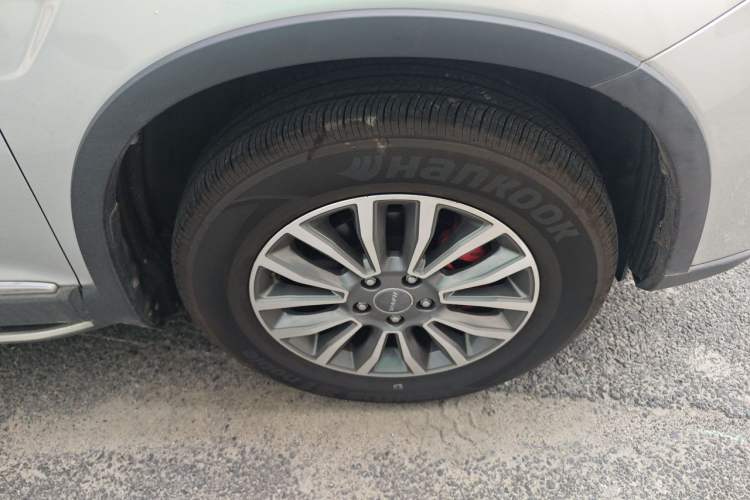 Used Haval H6 2015 Sport Edition 1.5T Automatic Two-Wheel Drive Luxury Model Right Front Wheel Hub