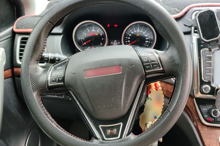 Used Haval H6 2015 Revised Version Sport Edition 1.5T Manual Transmission Two-Wheel Drive Elite Grade Steering Wheel