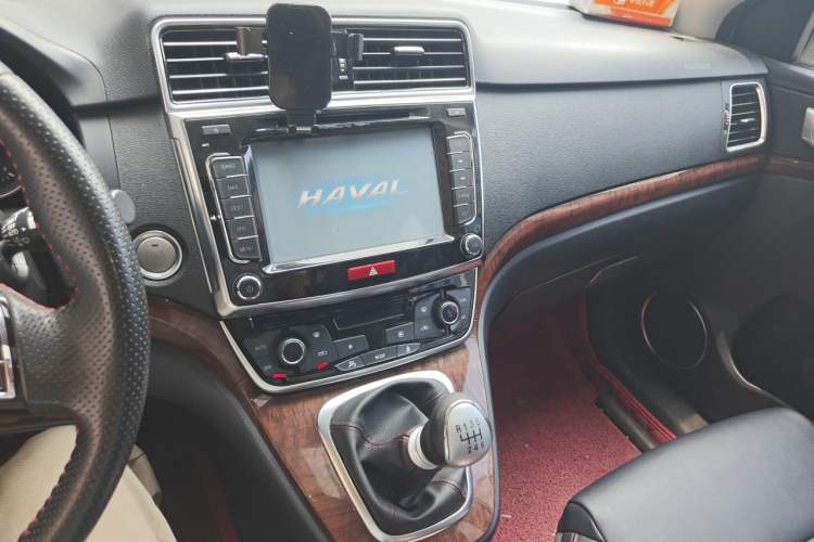 Used Haval H6 2015 Revised Version Sport Edition 1.5T Manual Transmission Two-Wheel Drive Elite Grade Audio And AC Panel