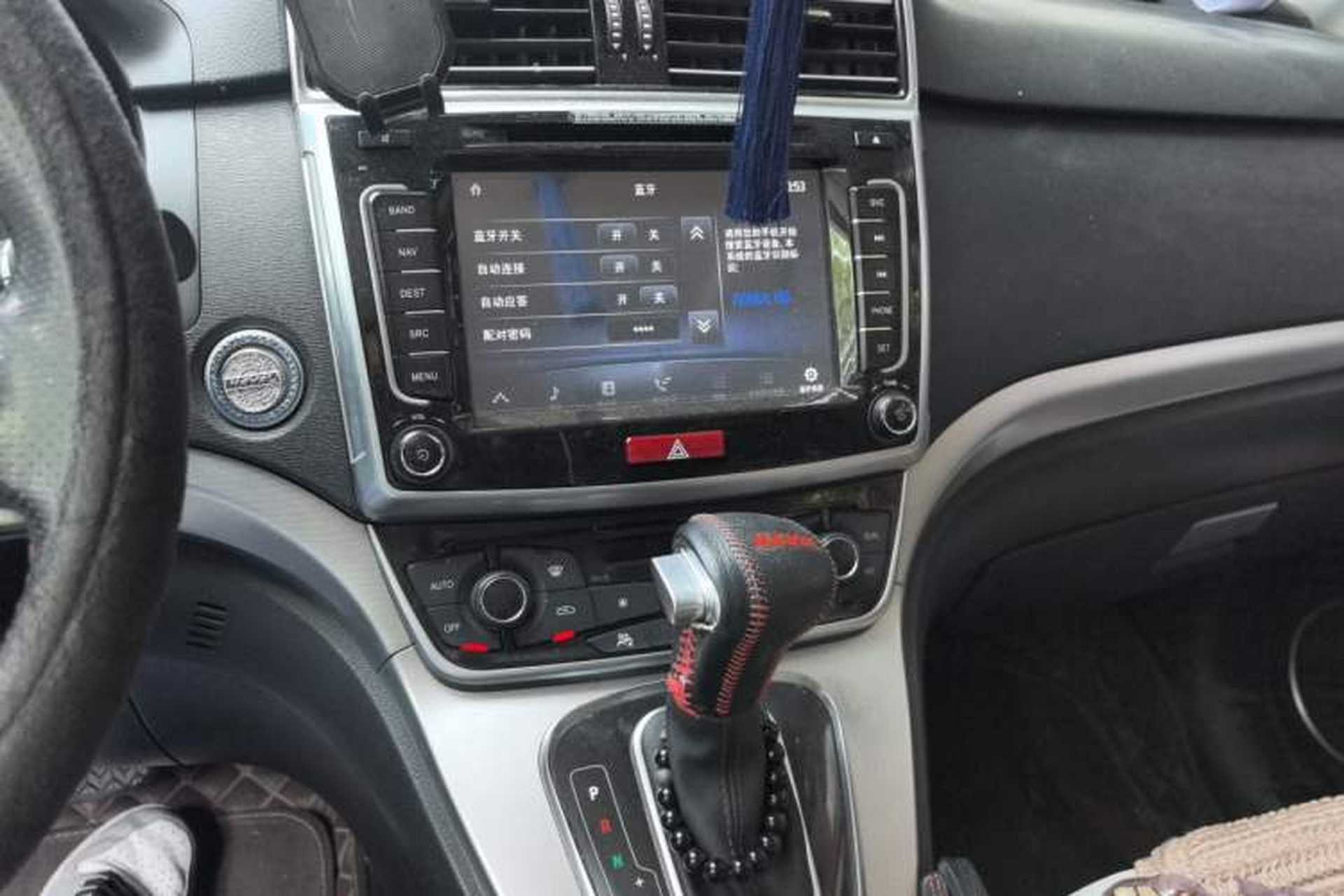 Used Haval H6 2015 Sport Edition 1.5T Automatic Two-Wheel Drive Luxury Model Audio And AC Panel