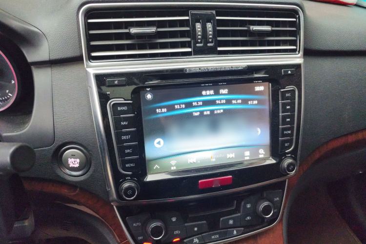 Used Haval H6 2015 Revised Version Sport Edition 1.5T Manual Transmission Two-Wheel Drive Elite Grade Audio And AC Panel