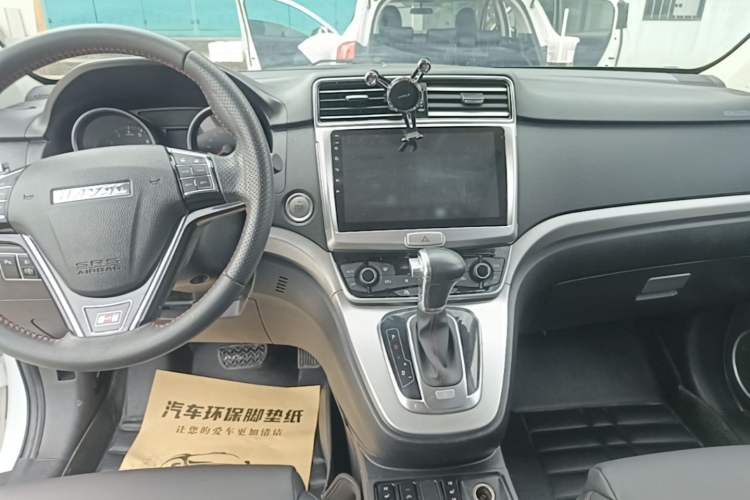 Used Haval H6 2015 Sport Edition 1.5T Automatic Two-Wheel Drive Luxury Model Audio And AC Panel