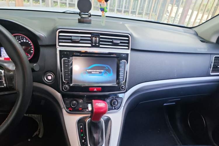 Used Haval H6 2015 Sport Edition 1.5T Automatic Two-Wheel Drive Luxury Model Audio And AC Panel
