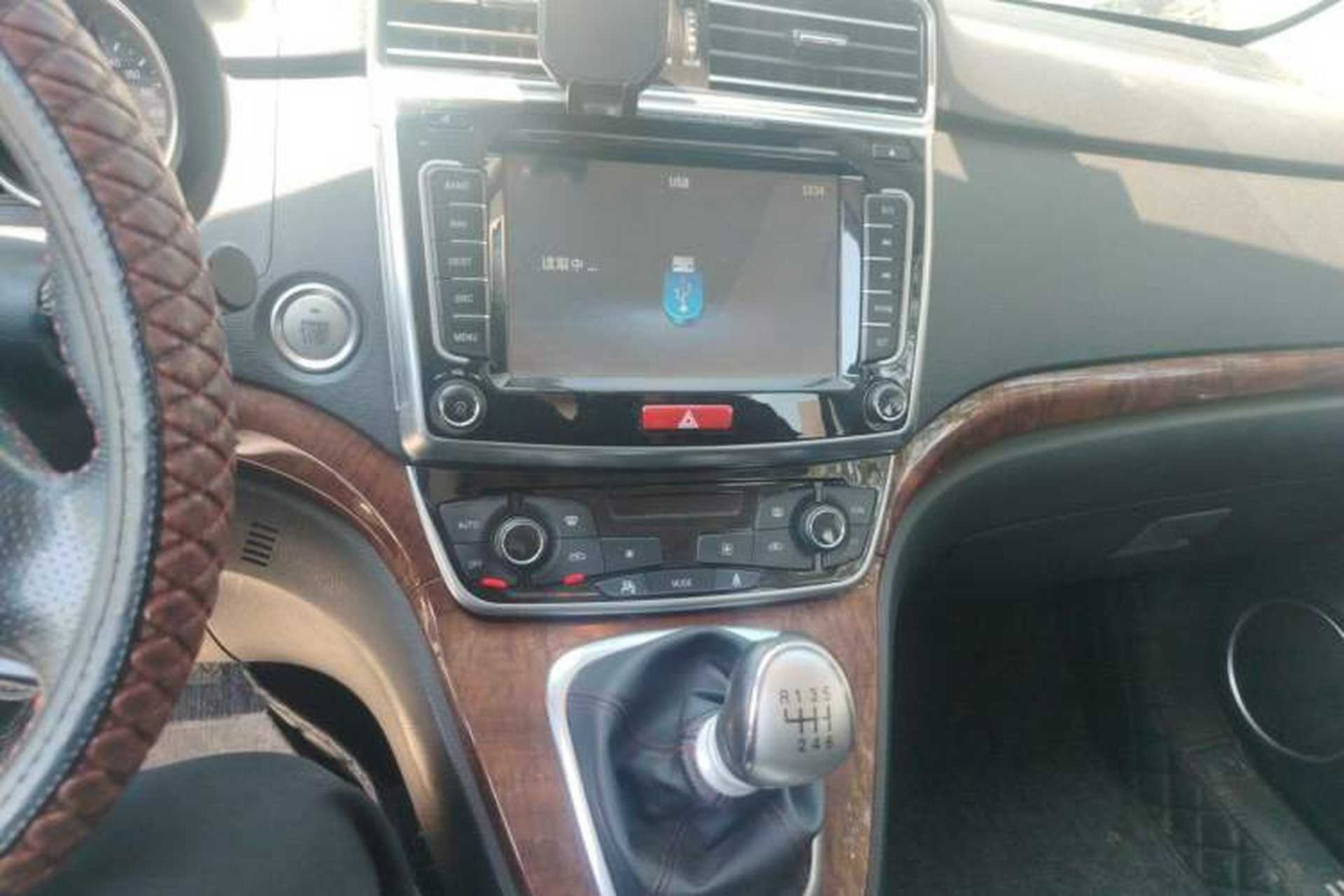 Used Haval H6 2015 Sport Edition 1.5T Manual Two-Wheel Drive Elite Model Audio And AC Panel