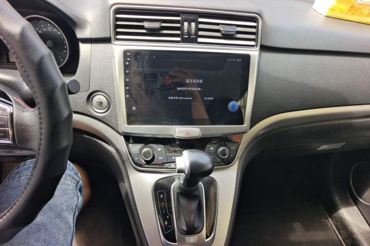 Used Haval H6 2015 Sport Edition 1.5T Automatic Two-Wheel Drive Luxury Model Audio And AC Panel