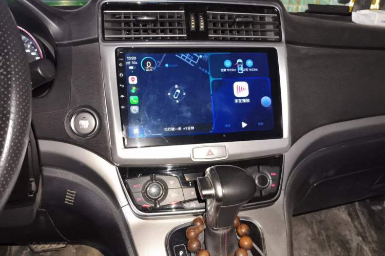 Used Haval H6 2015 Sport Edition 1.5T Automatic Two-Wheel Drive Luxury Model Audio And AC Panel