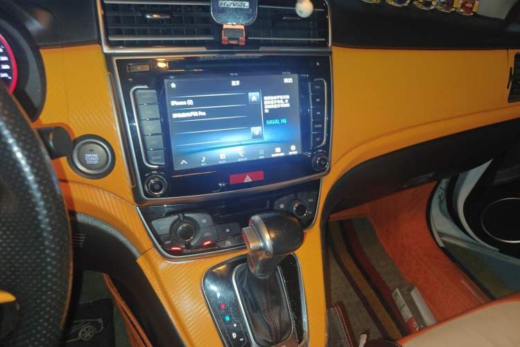 Used Haval H6 2015 Sport Edition 1.5T Automatic Two-Wheel Drive Luxury Model Audio And AC Panel