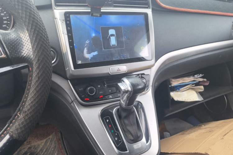 Used Haval H6 2015 Sport Edition 1.5T Automatic Two-Wheel Drive Luxury Model Audio And AC Panel
