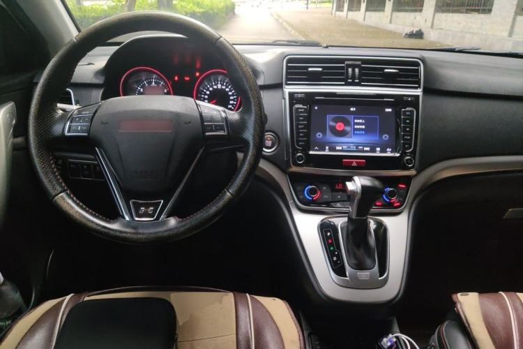 Used Haval H6 2015 Sport Edition 1.5T Automatic Two-Wheel Drive Luxury Model Center Console