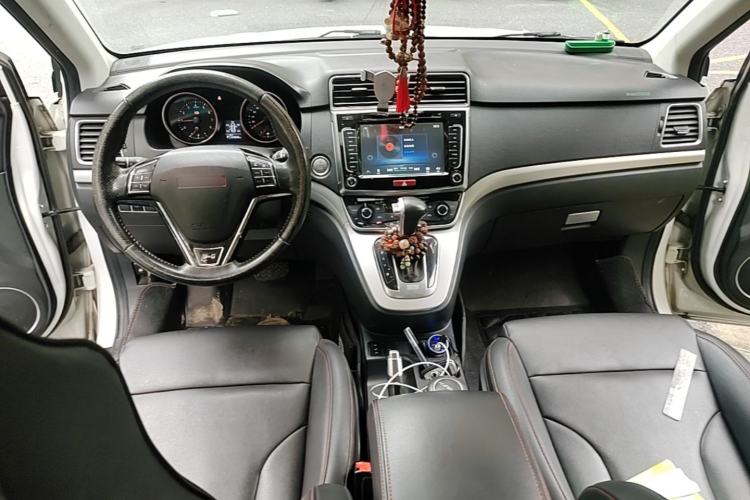 Used Haval H6 2015 Sport Edition 1.5T Automatic Two-Wheel Drive Luxury Model Center Console