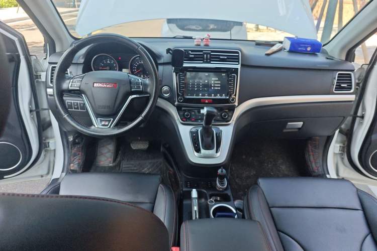 Used Haval H6 2015 Sport Edition 1.5T Automatic Two-Wheel Drive Luxury Model Center Console