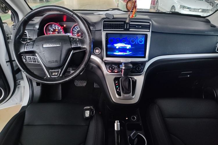 Used Haval H6 2015 Sport Edition 1.5T Automatic Two-Wheel Drive Luxury Model Center Console
