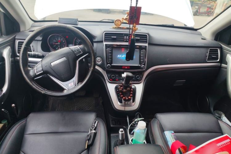 Used Haval H6 2015 Sport Edition 1.5T Automatic Two-Wheel Drive Luxury Model Center Console