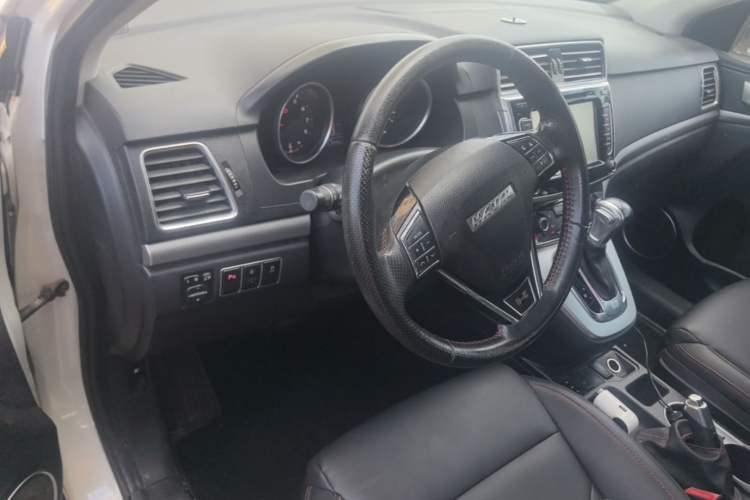 Used Haval H6 2015 Sport Edition 1.5T Automatic Two-Wheel Drive Luxury Model Center Console
