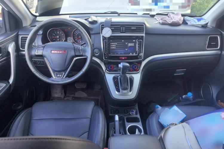 Used Haval H6 2015 Sport Edition 1.5T Automatic Two-Wheel Drive Luxury Model Center Console