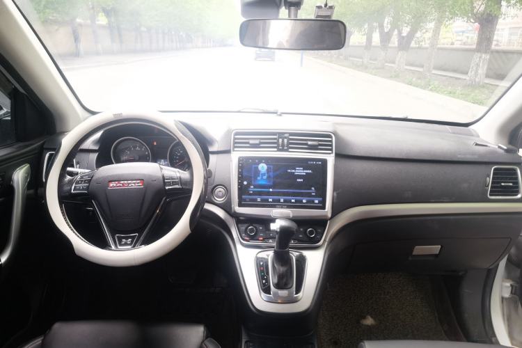 Used Haval H6 2015 Sport Edition 1.5T Automatic Two-Wheel Drive Luxury Model Center Console
