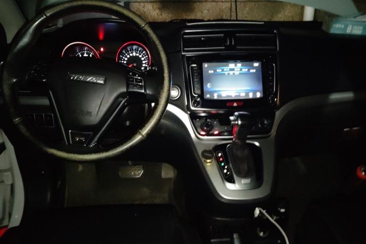 Used Haval H6 2015 Sport Edition 1.5T Automatic Two-Wheel Drive Luxury Model Center Console
