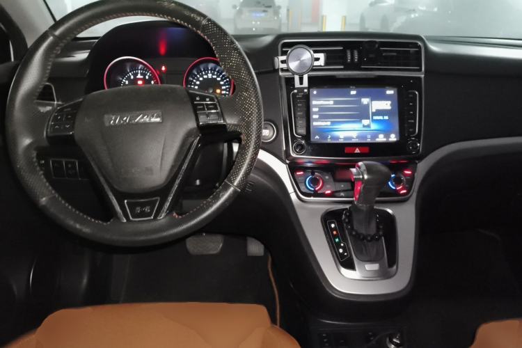 Used Haval H6 2015 Sport Edition 1.5T Automatic Two-Wheel Drive Luxury Model Center Console
