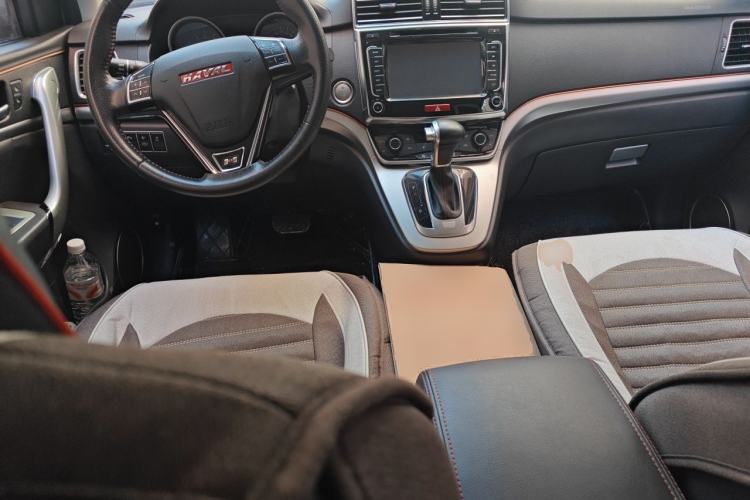 Used Haval H6 2015 Sport Edition 1.5T Automatic Two-Wheel Drive Luxury Model Center Console