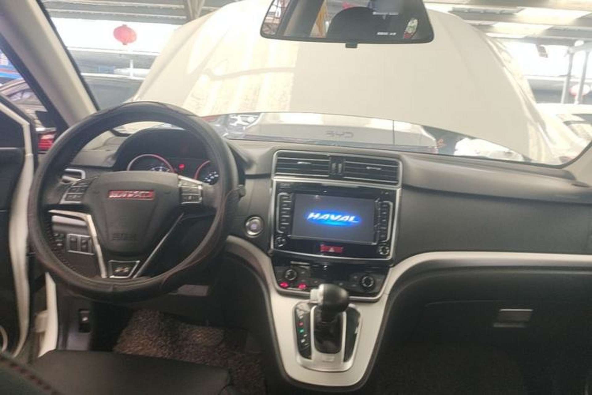Used Haval H6 2015 Sport Edition 1.5T Automatic Two-Wheel Drive Luxury Model Center Console