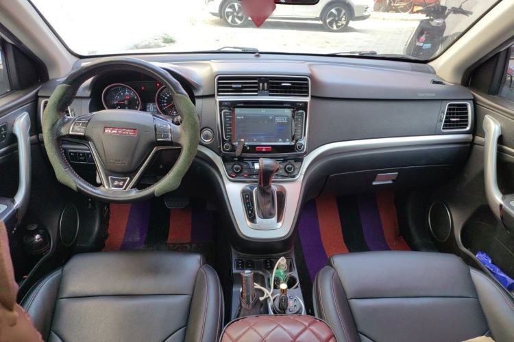 Used Haval H6 2015 Sport Edition 1.5T Automatic Two-Wheel Drive Luxury Model Center Console