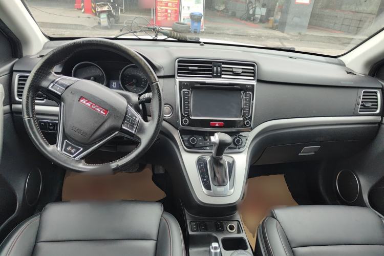 Used Haval H6 2015 Sport Edition 1.5T Automatic Two-Wheel Drive Luxury Model Center Console