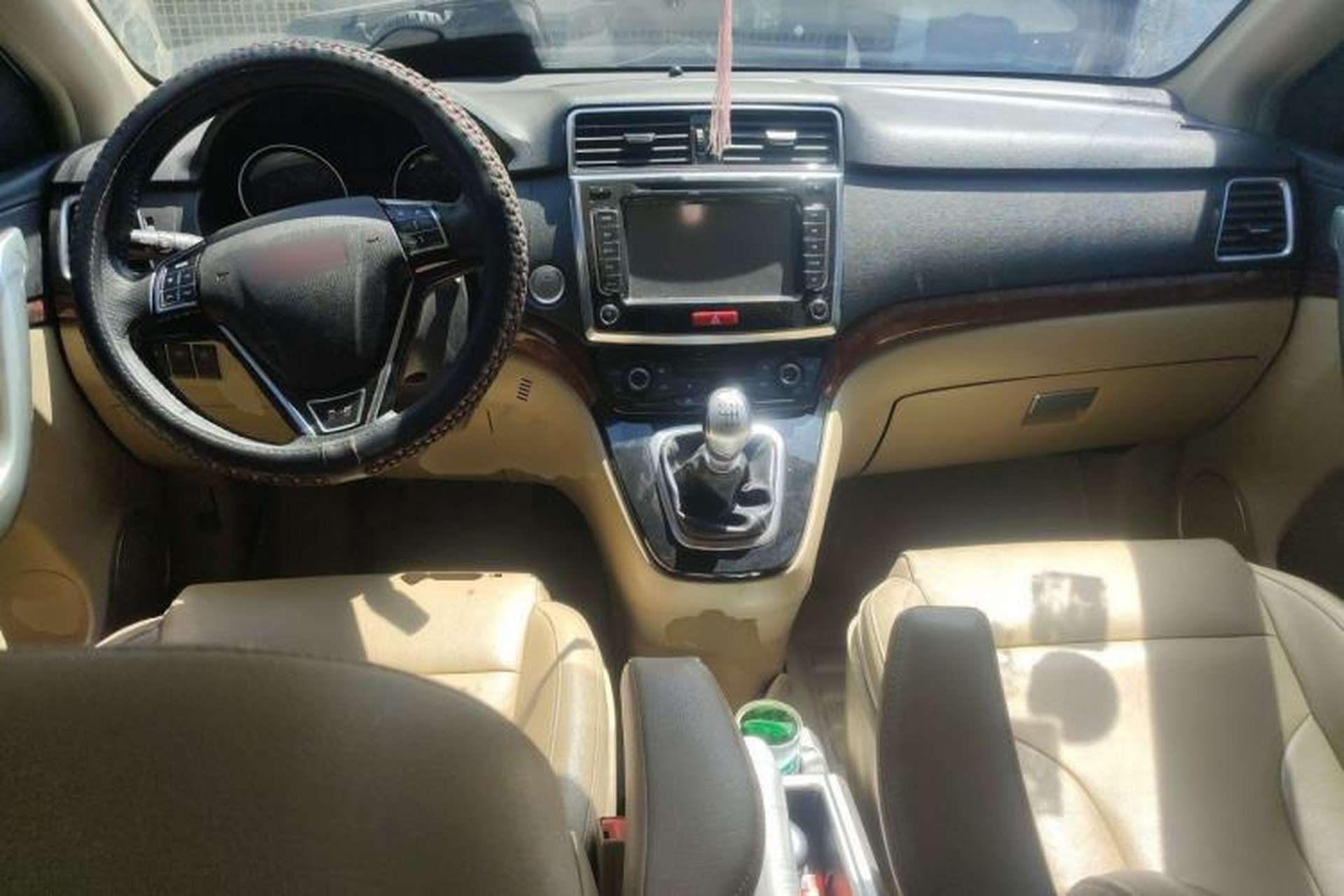 Used Haval H6 2015 Sport Edition 1.5T Manual 4x4 Prestige Model Center Console